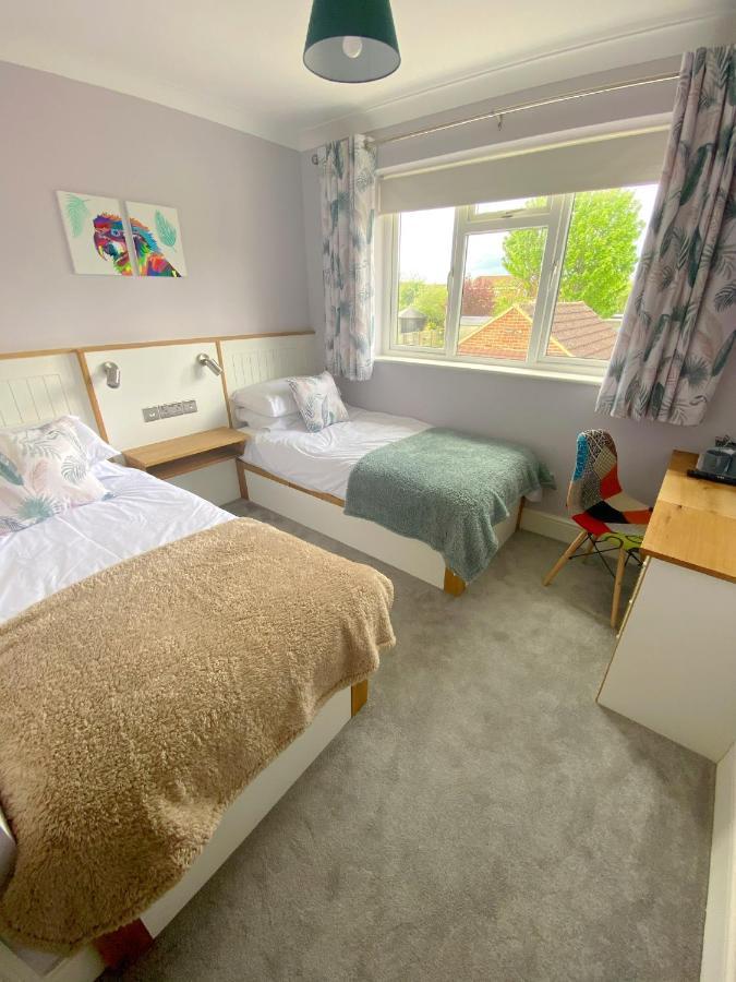 Orchard House Bed & Breakfast Swindon Exterior photo